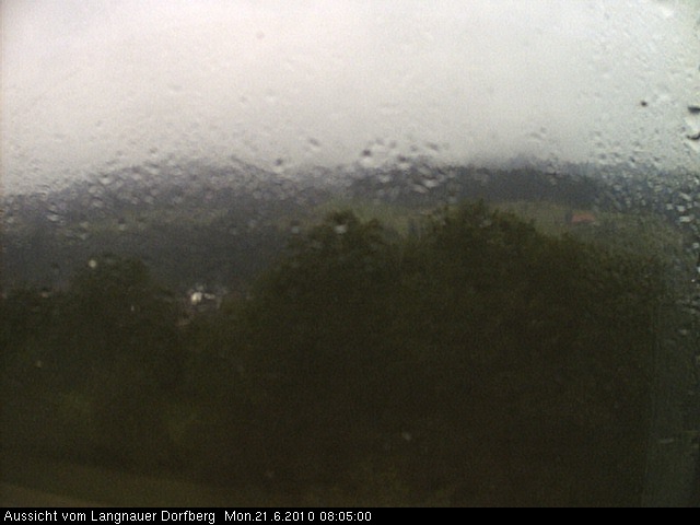 Webcam-Bild: Aussicht vom Dorfberg in Langnau 20100621-080500