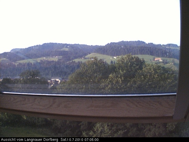 Webcam-Bild: Aussicht vom Dorfberg in Langnau 20100710-070500