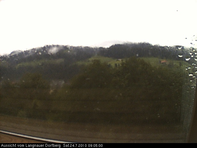 Webcam-Bild: Aussicht vom Dorfberg in Langnau 20100724-090500