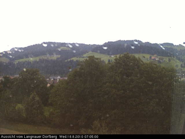 Webcam-Bild: Aussicht vom Dorfberg in Langnau 20100818-070500