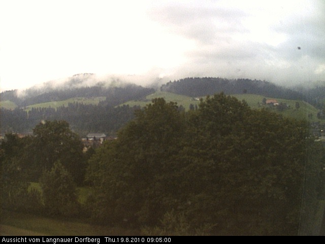 Webcam-Bild: Aussicht vom Dorfberg in Langnau 20100819-090500