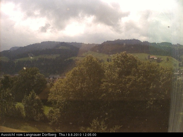 Webcam-Bild: Aussicht vom Dorfberg in Langnau 20100819-120500