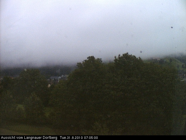 Webcam-Bild: Aussicht vom Dorfberg in Langnau 20100831-070500