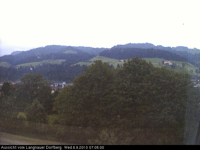 Webcam-Bild: Aussicht vom Dorfberg in Langnau 20100908-070500