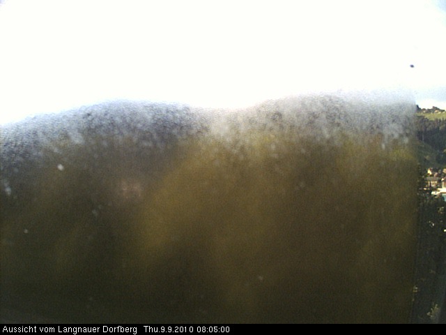 Webcam-Bild: Aussicht vom Dorfberg in Langnau 20100909-080500
