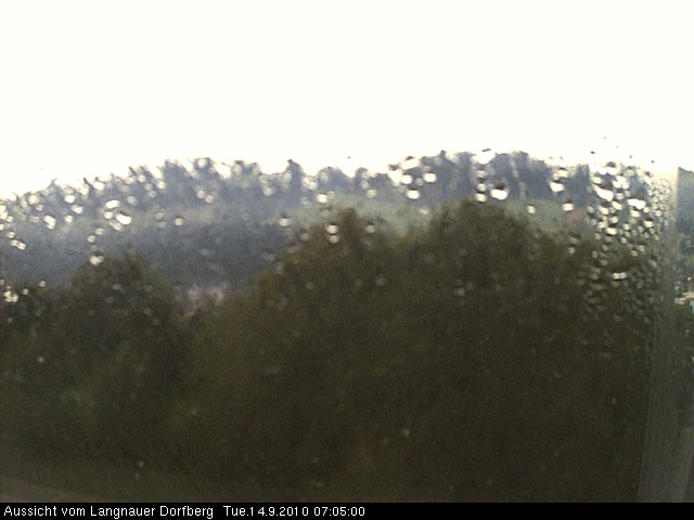 Webcam-Bild: Aussicht vom Dorfberg in Langnau 20100914-070500