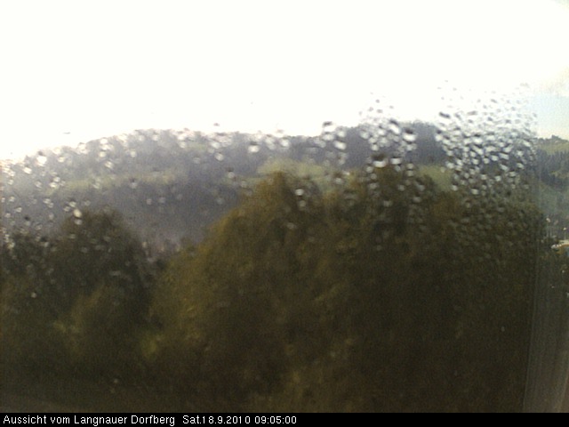 Webcam-Bild: Aussicht vom Dorfberg in Langnau 20100918-090500