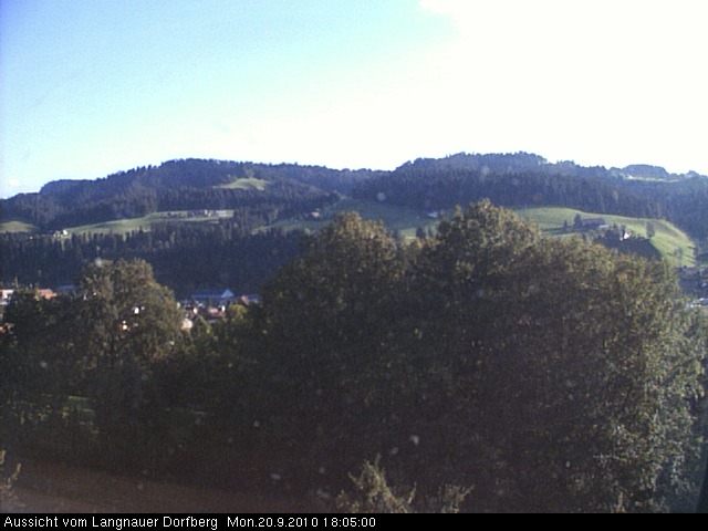 Webcam-Bild: Aussicht vom Dorfberg in Langnau 20100920-180500
