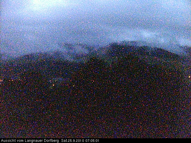 Webcam-Bild: Aussicht vom Dorfberg in Langnau 20100925-070500