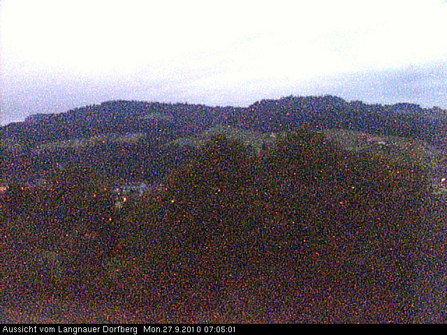 Webcam-Bild: Aussicht vom Dorfberg in Langnau 20100927-070500