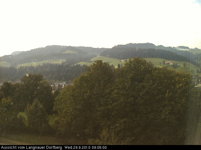 Webcam-Bild: Aussicht vom Dorfberg in Langnau 20100929-090500