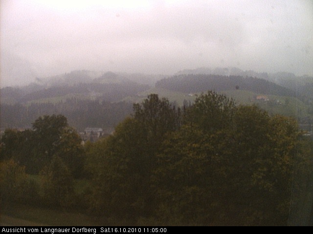 Webcam-Bild: Aussicht vom Dorfberg in Langnau 20101016-110500