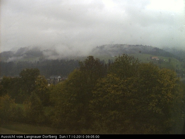 Webcam-Bild: Aussicht vom Dorfberg in Langnau 20101017-090500