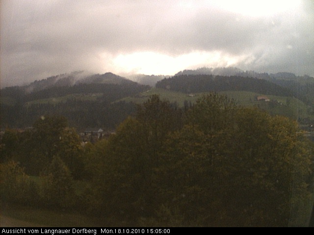 Webcam-Bild: Aussicht vom Dorfberg in Langnau 20101018-150500