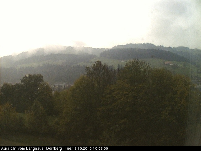 Webcam-Bild: Aussicht vom Dorfberg in Langnau 20101019-100500