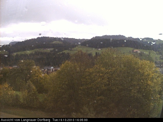 Webcam-Bild: Aussicht vom Dorfberg in Langnau 20101019-160500