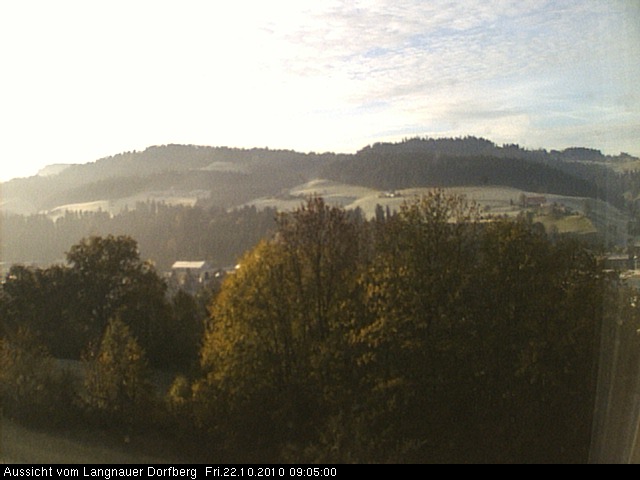 Webcam-Bild: Aussicht vom Dorfberg in Langnau 20101022-090500