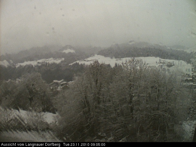 Webcam-Bild: Aussicht vom Dorfberg in Langnau 20101123-090500