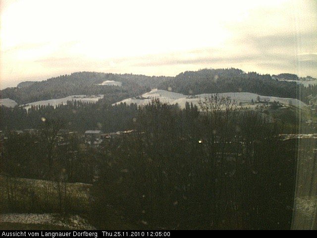 Webcam-Bild: Aussicht vom Dorfberg in Langnau 20101125-120500