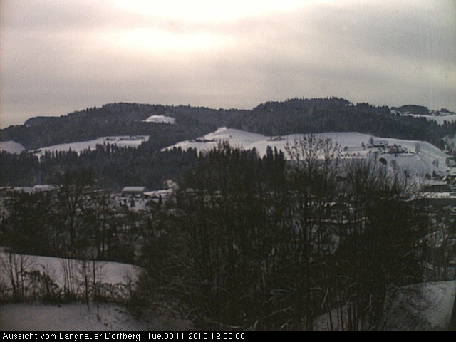 Webcam-Bild: Aussicht vom Dorfberg in Langnau 20101130-120500