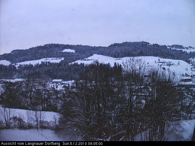 Webcam-Bild: Aussicht vom Dorfberg in Langnau 20101205-080500