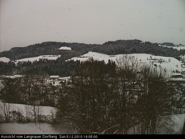 Webcam-Bild: Aussicht vom Dorfberg in Langnau 20101205-160500