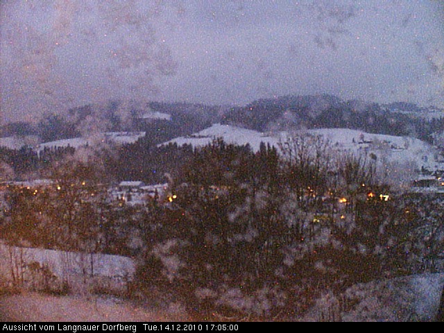 Webcam-Bild: Aussicht vom Dorfberg in Langnau 20101214-170500