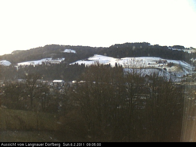 Webcam-Bild: Aussicht vom Dorfberg in Langnau 20110206-090500