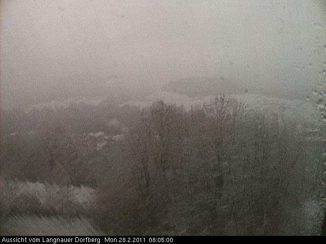 Webcam-Bild: Aussicht vom Dorfberg in Langnau 20110228-080500