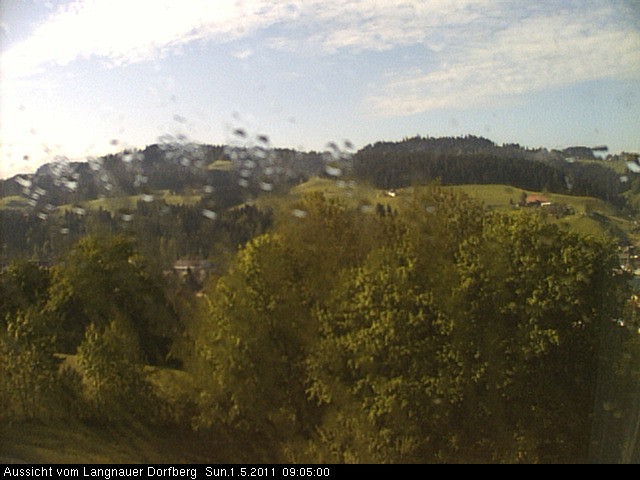 Webcam-Bild: Aussicht vom Dorfberg in Langnau 20110501-090500