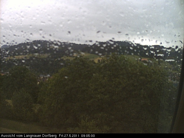 Webcam-Bild: Aussicht vom Dorfberg in Langnau 20110527-090500