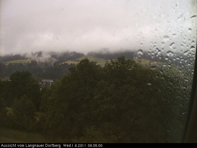 Webcam-Bild: Aussicht vom Dorfberg in Langnau 20110601-080500