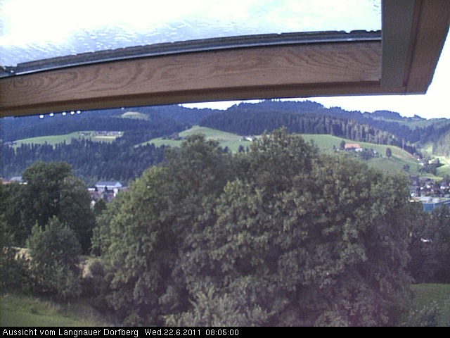 Webcam-Bild: Aussicht vom Dorfberg in Langnau 20110622-080500