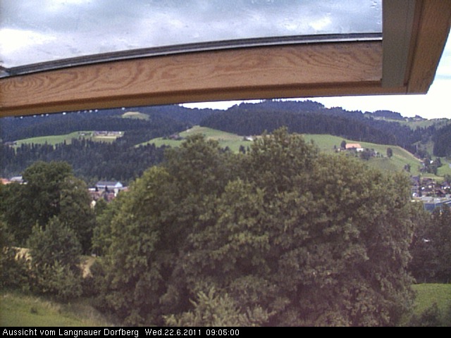 Webcam-Bild: Aussicht vom Dorfberg in Langnau 20110622-090500