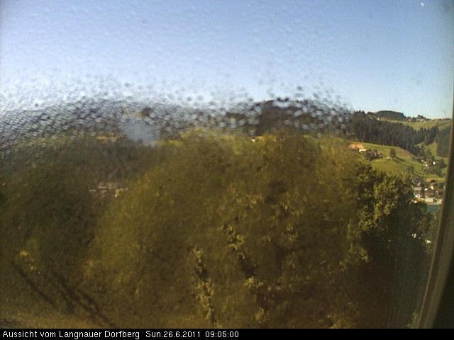Webcam-Bild: Aussicht vom Dorfberg in Langnau 20110626-090500