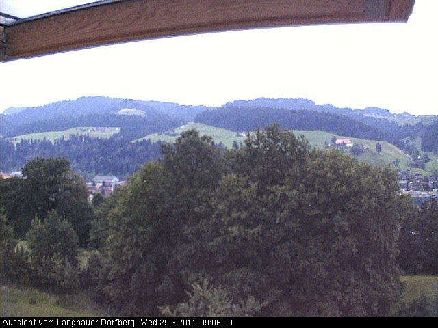 Webcam-Bild: Aussicht vom Dorfberg in Langnau 20110629-090500