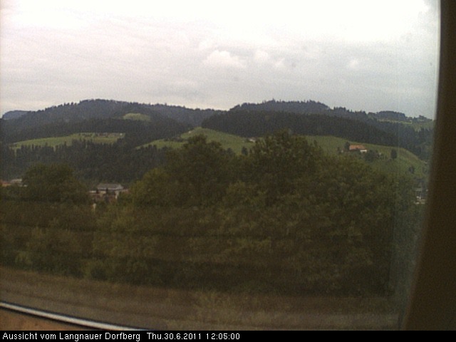 Webcam-Bild: Aussicht vom Dorfberg in Langnau 20110630-120500