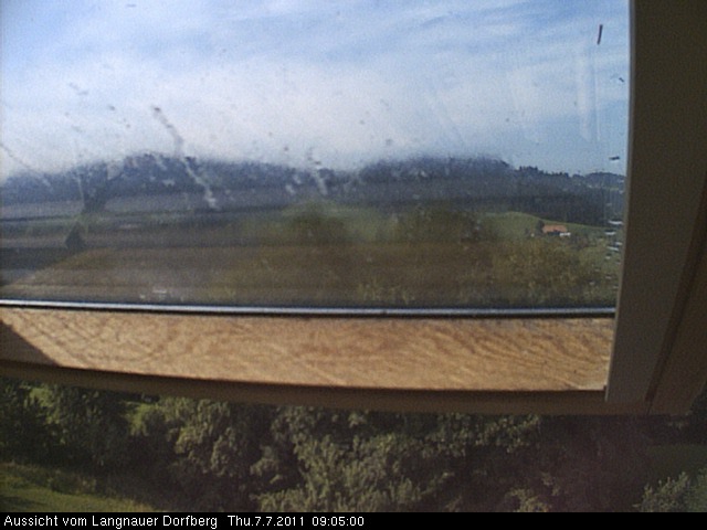 Webcam-Bild: Aussicht vom Dorfberg in Langnau 20110707-090500