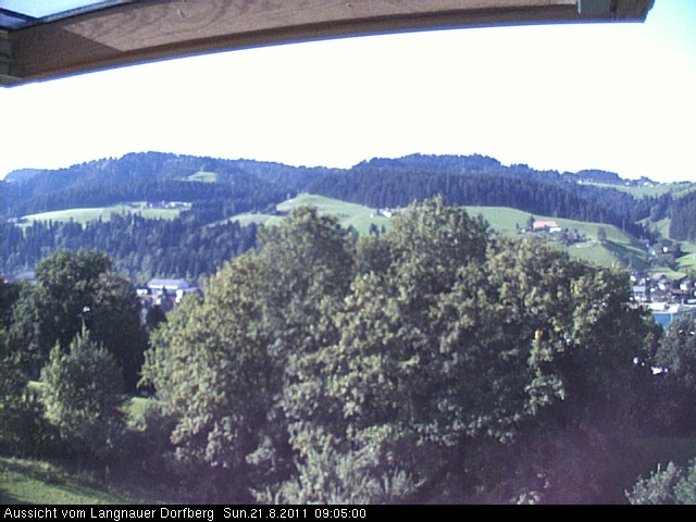 Webcam-Bild: Aussicht vom Dorfberg in Langnau 20110821-090500