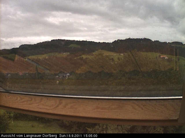 Webcam-Bild: Aussicht vom Dorfberg in Langnau 20110918-150500