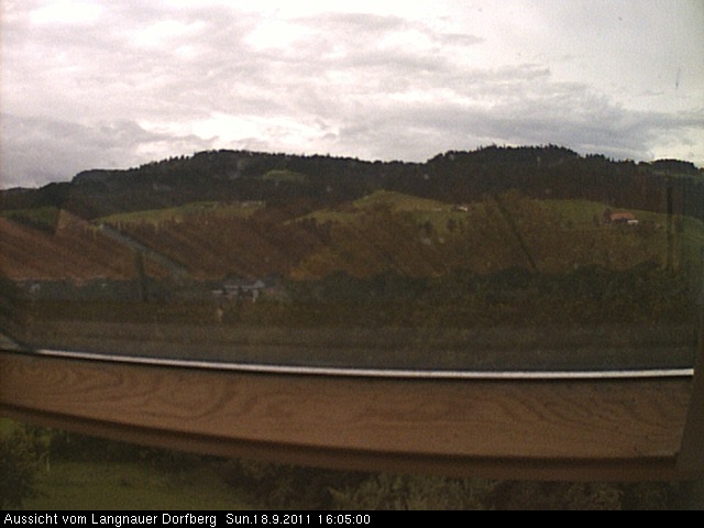 Webcam-Bild: Aussicht vom Dorfberg in Langnau 20110918-160500
