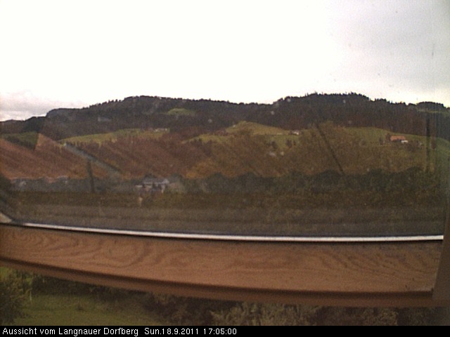 Webcam-Bild: Aussicht vom Dorfberg in Langnau 20110918-170500