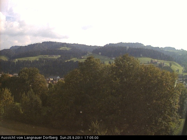 Webcam-Bild: Aussicht vom Dorfberg in Langnau 20110925-170500