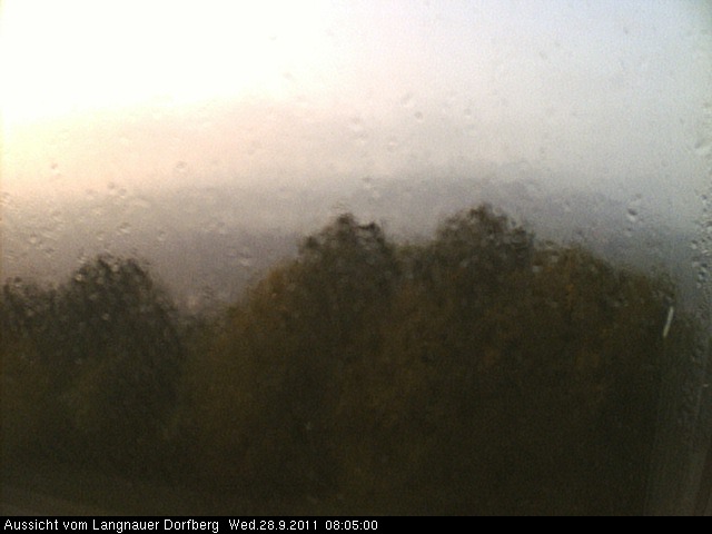 Webcam-Bild: Aussicht vom Dorfberg in Langnau 20110928-080500