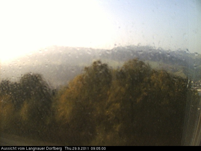 Webcam-Bild: Aussicht vom Dorfberg in Langnau 20110929-090500