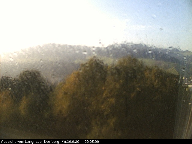 Webcam-Bild: Aussicht vom Dorfberg in Langnau 20110930-090500