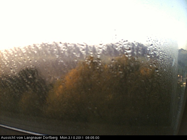 Webcam-Bild: Aussicht vom Dorfberg in Langnau 20111003-080500