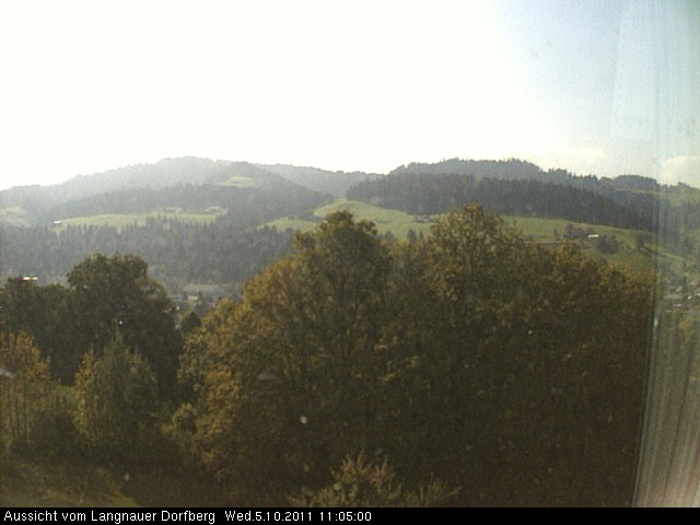 Webcam-Bild: Aussicht vom Dorfberg in Langnau 20111005-110500
