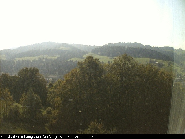 Webcam-Bild: Aussicht vom Dorfberg in Langnau 20111005-120500