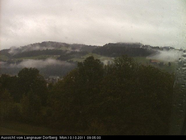 Webcam-Bild: Aussicht vom Dorfberg in Langnau 20111010-090500